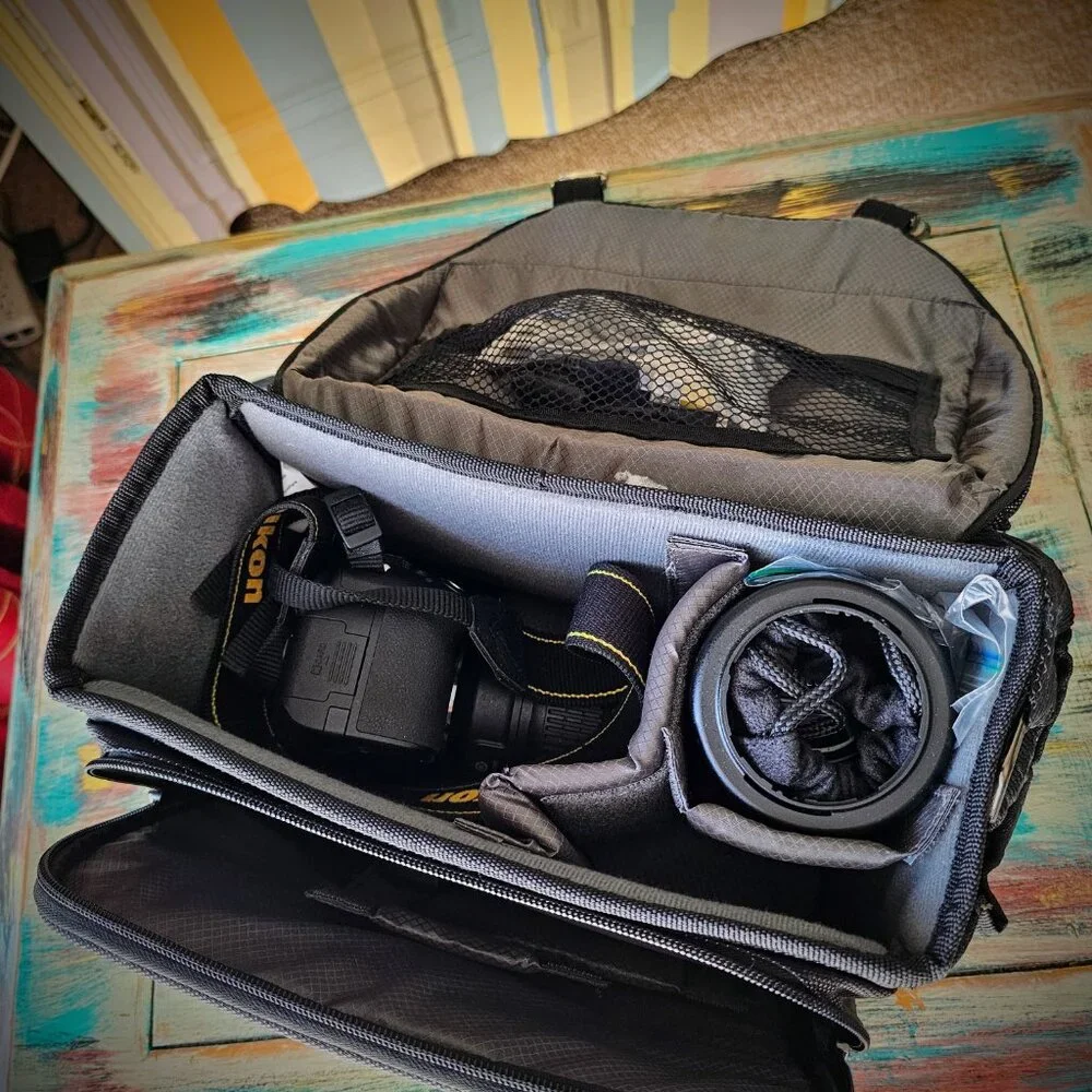 Nikon d3200 camera 18-55 VR kit